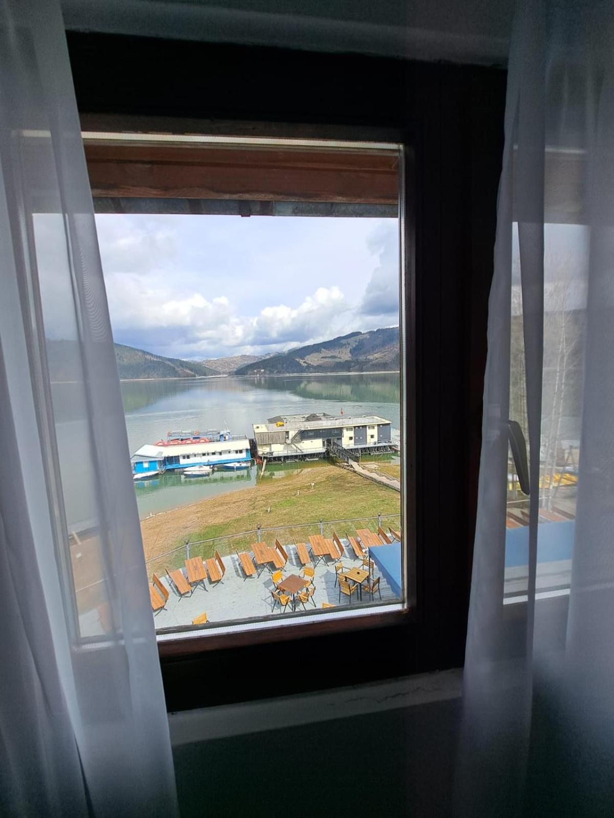 Hotel Pescarus Port Bicaz Extérieur photo