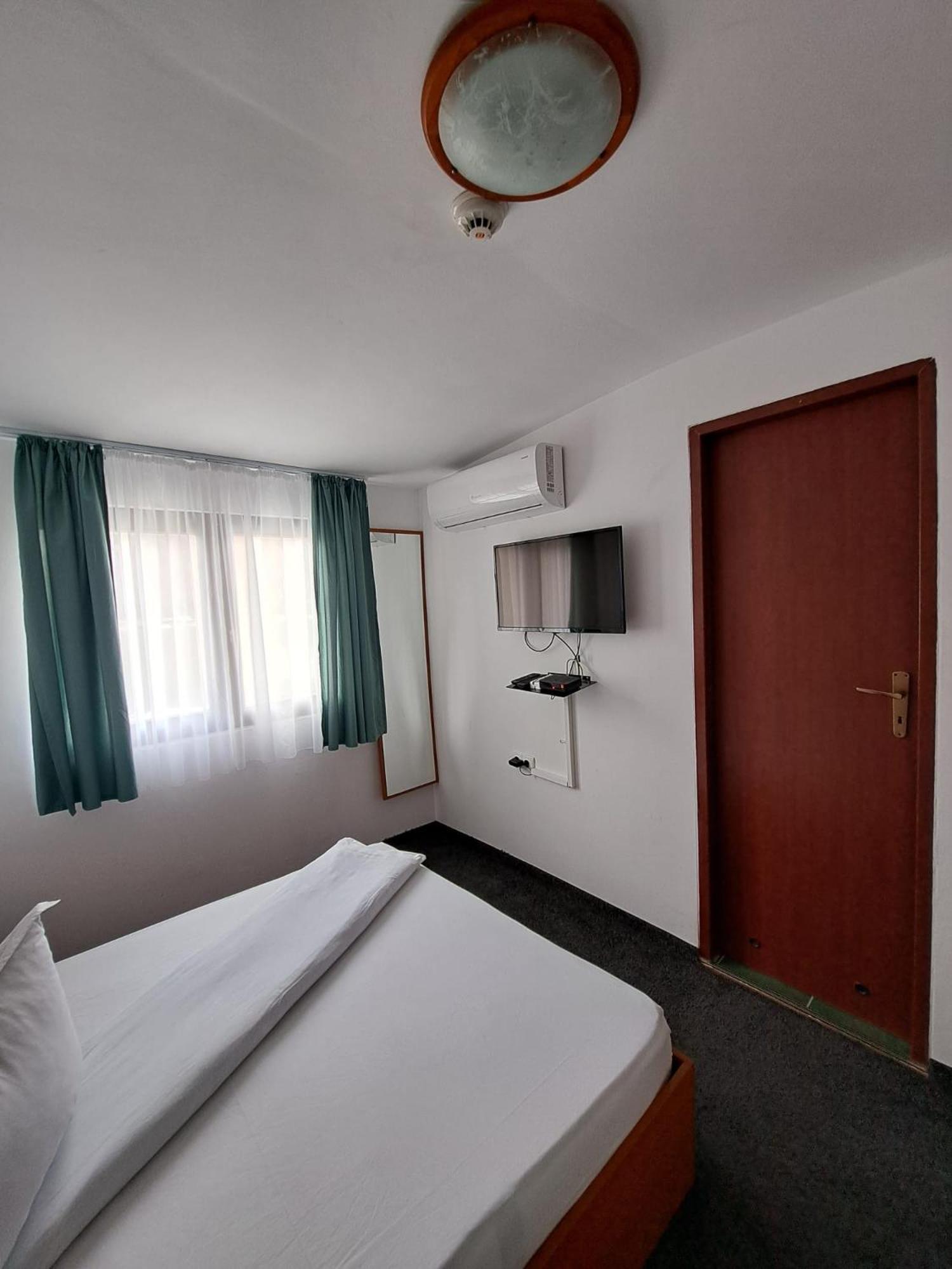 Hotel Pescarus Port Bicaz Extérieur photo